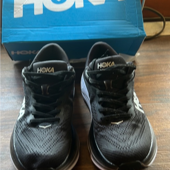 Hoka Bondi 8 sneaker. NEW - Picture 2 of 4